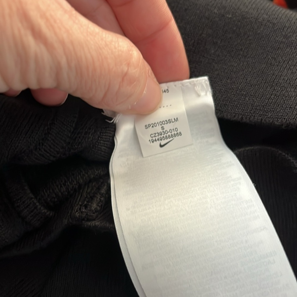 NEW with tags Nike Every Stitch Considered Black Knit Shorts Women's Small - Picture 6 of 13